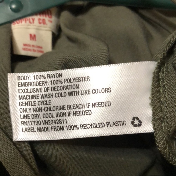 Mossimo Romper Army Green - Picture 7 of 7